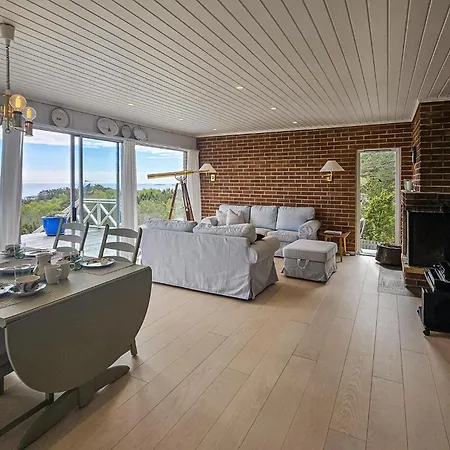 In Tjodalyng With Kitchen Prázdninový dům *