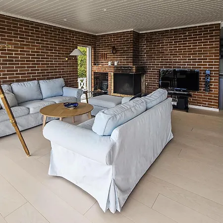 In Tjodalyng With Kitchen