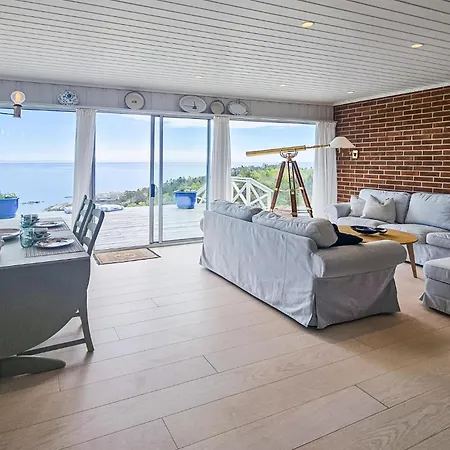 Prázdninový dům In Tjodalyng With Kitchen Ula