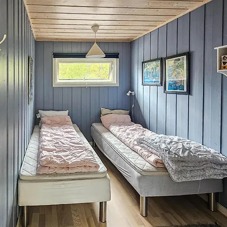 Prázdninový dům In Tjodalyng With Kitchen